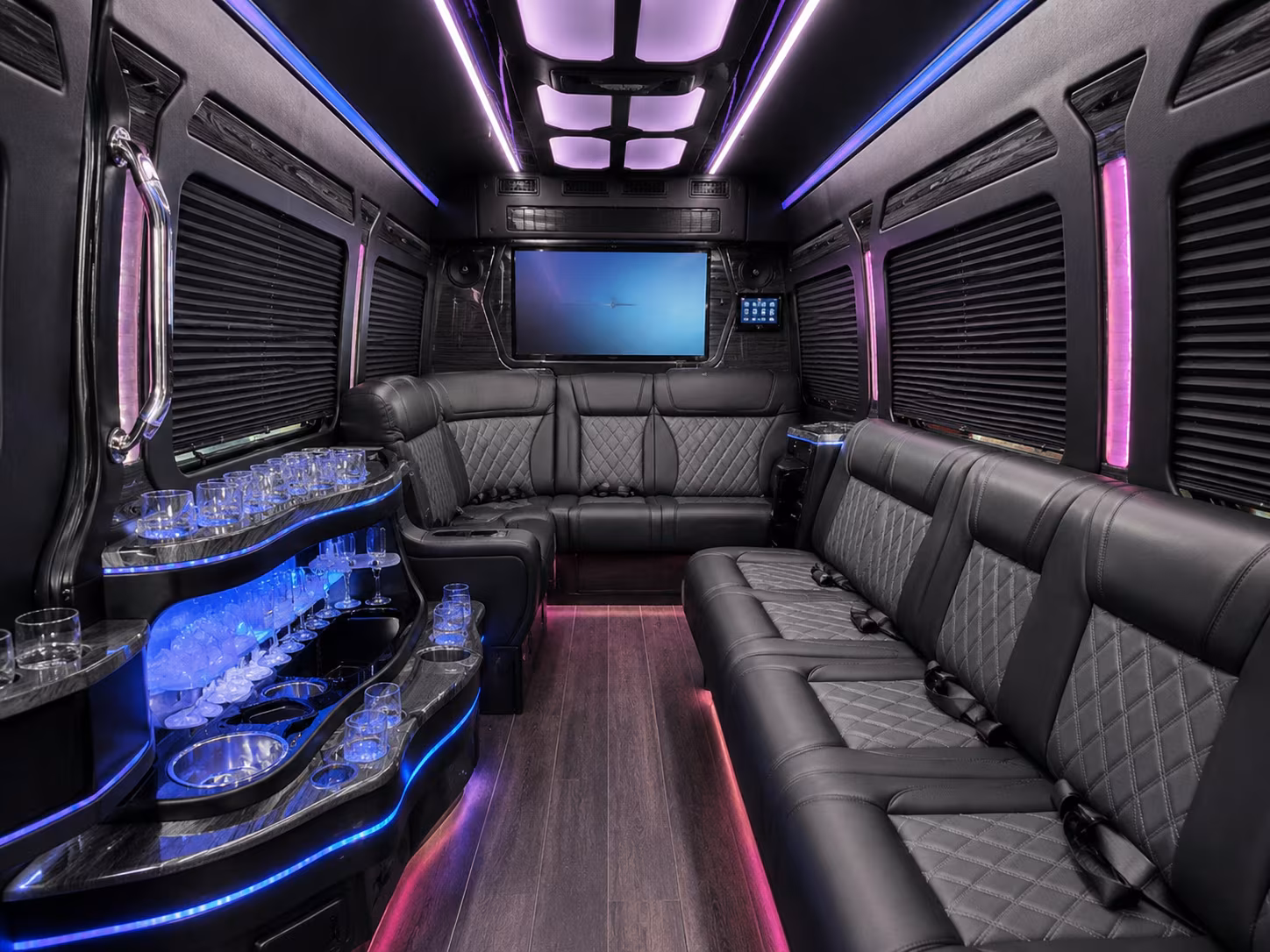 booking a bus to cheyenne frontier days from casper