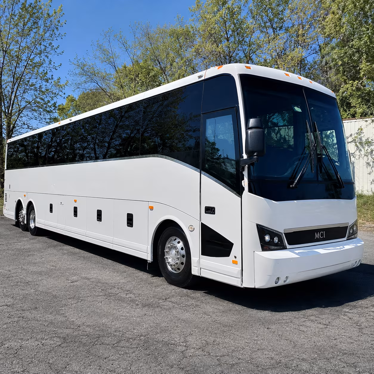 day trip buses to the wyoming dinosaur center in thermopolis